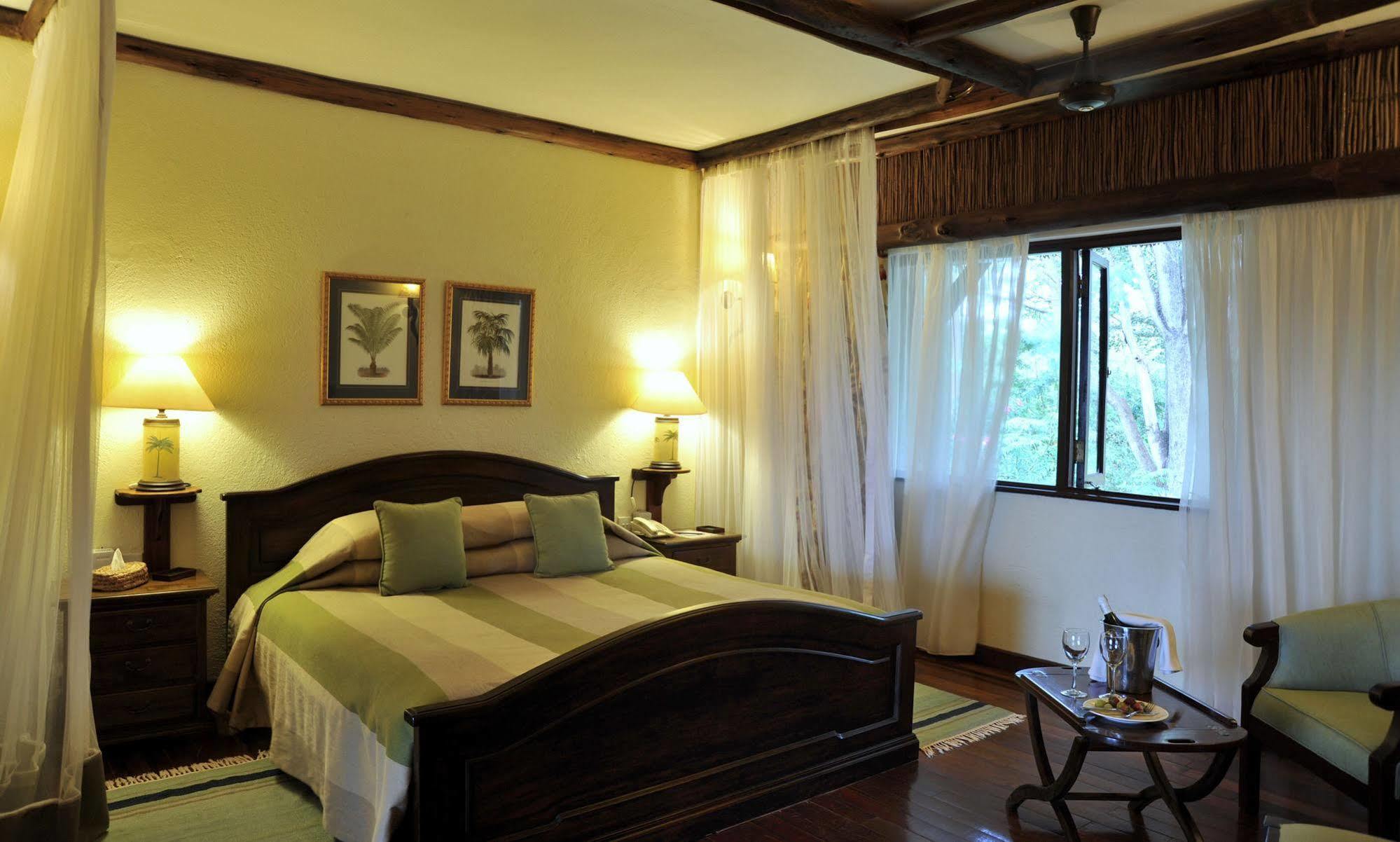 Kilaguni Serena Safari Lodge Tsavo Exterior foto